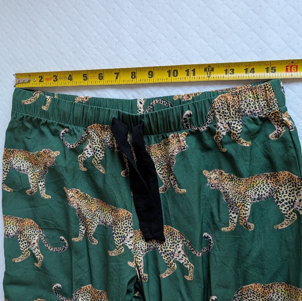 Katie Kime Green Cheetahs Print Pajama Pants Short Sleeve shirt Set, size S Soft - Picture 15 of 16
